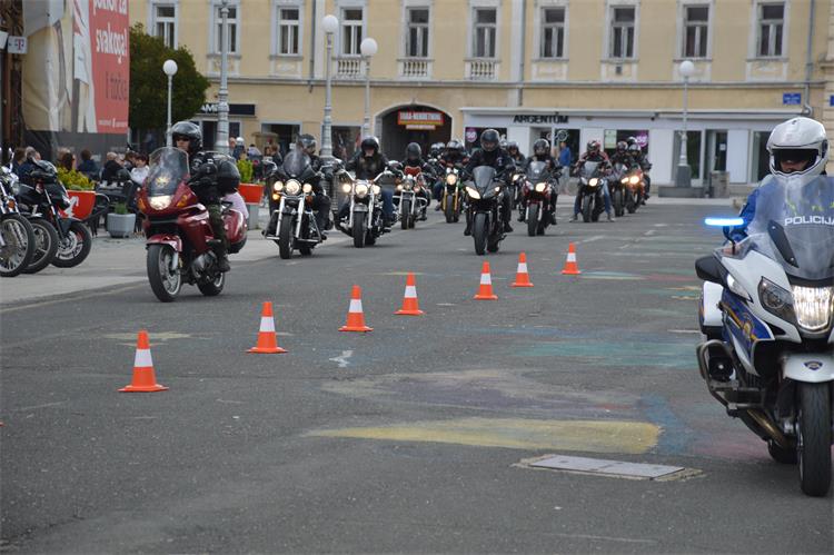 Slika /PU_KK/Vijesti/2019/04/dva.kotača.9.JPG