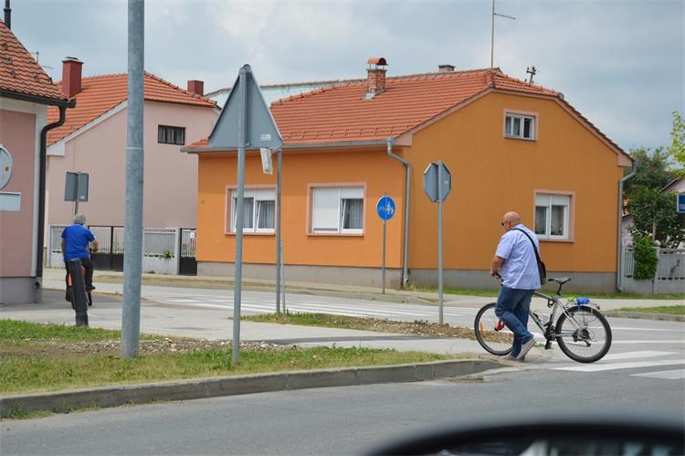 Slika /PU_KK/Vijesti/2019/06/bicikli.18.6.JPG