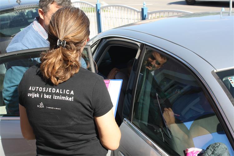 Slika /PU_KK/Vijesti/2019/09/kontrola.sjedalica.2.JPG
