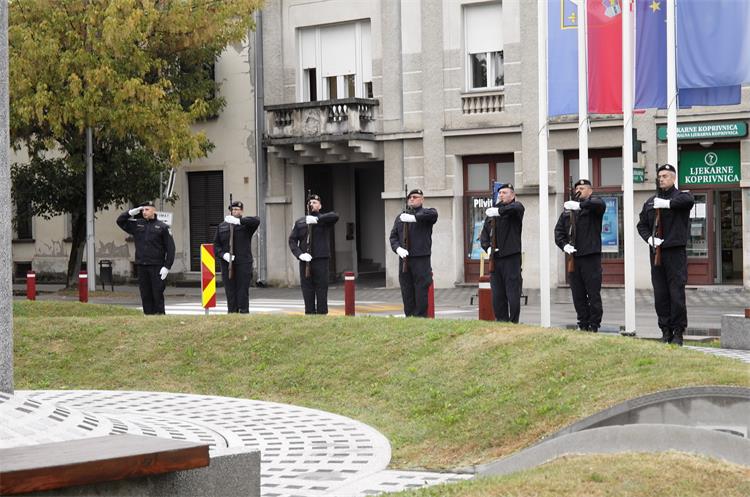 Slika /PU_KK/Vijesti/2020/09/Dan.policije.2.JPG