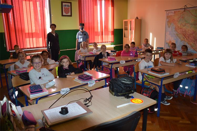 Slika /PU_KK/Vijesti/2021/09/Post.znakove.Novigrad.JPG