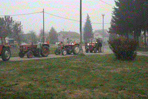 Slika PU_KK/Vijesti/2011/11/Traktori.teh.preg..gif