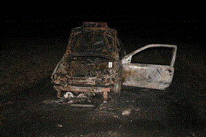 Slika PU_KK/Vijesti/2012/01/Požar-na-autu.300.gif