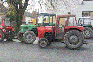Slika PU_KK/Vijesti/2012/11/traktoristi.Novigrad.300.gif