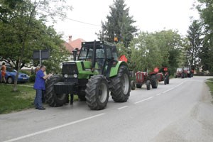 Slika PU_KK/Vijesti/2013/05/Traktori3.5..jpg